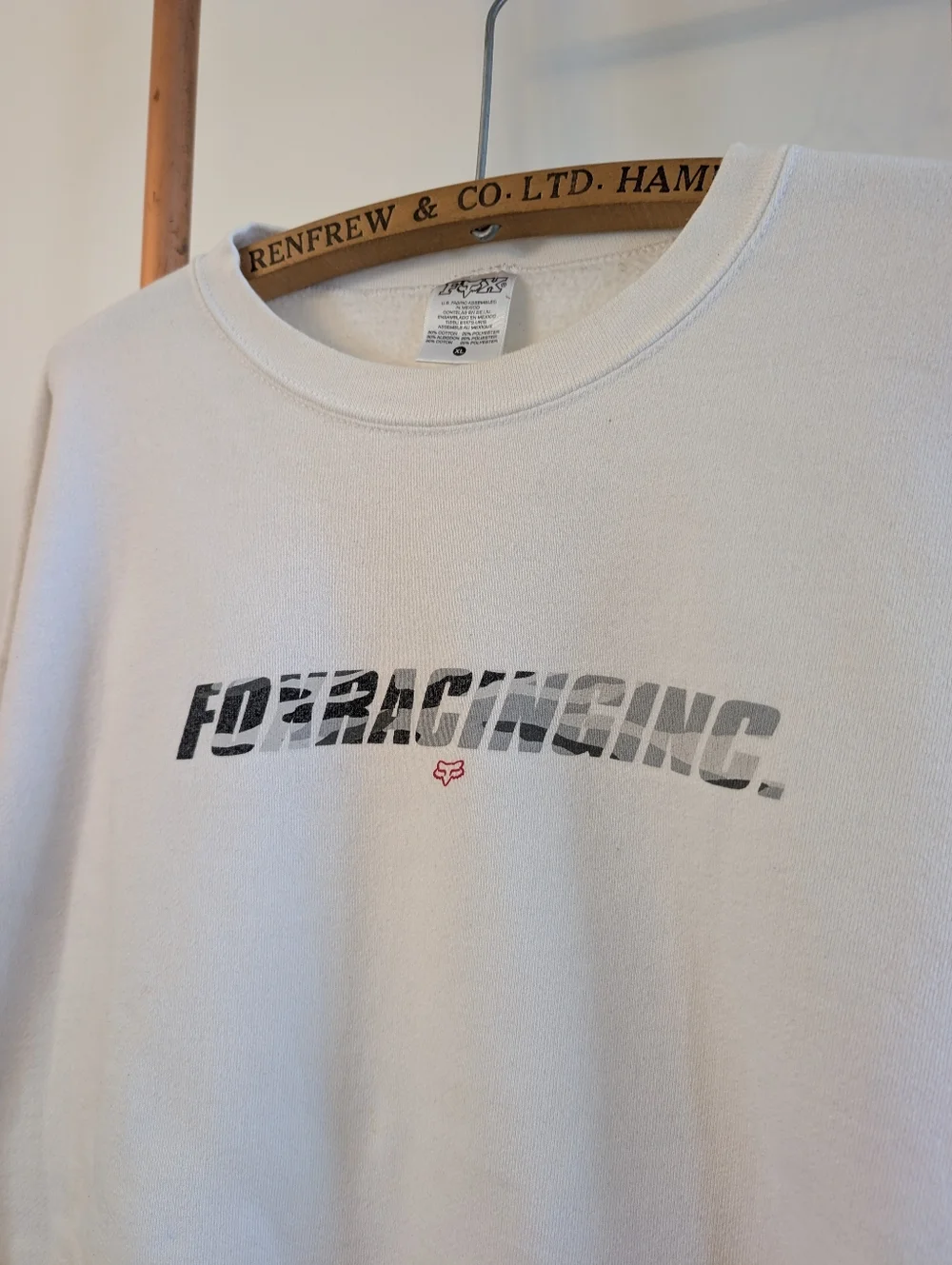 Y2K - XL Fox Sweatshirt - Picture 1 of 8